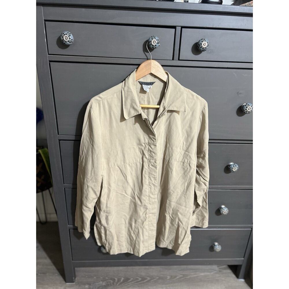 Button Utility Brand Top Womens M Silk Tan EUC